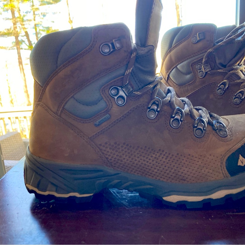 Vasque Gortex Waterproof Hikers